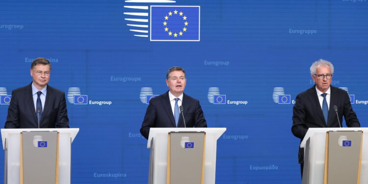 El Eurogrupo fija una postura fiscal neutral para 2026 y avanza en la agenda del euro digital y la adhesión de Bulgaria