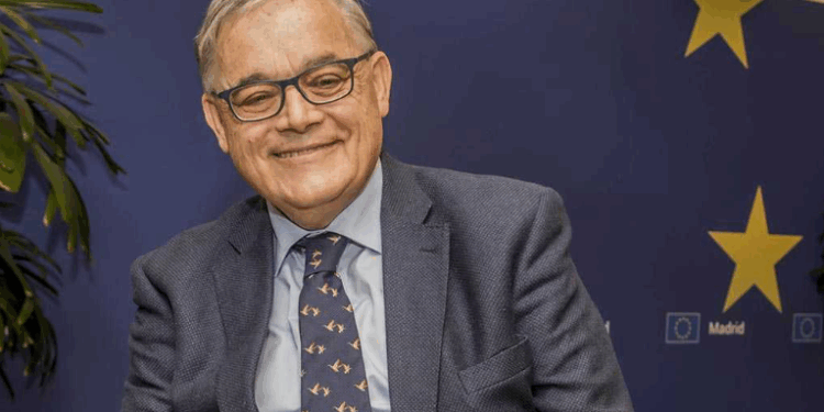 UN DECÁLOGO INTELIGENTE Y OPORTUNO SOBRE LA IA DE LOS EDITORES DE EUROPA E IBEROAMÉRICA, ARTÍCULO DE ALBERTO BARCIELA