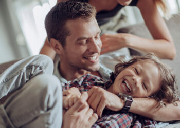 Las prestaciones familiares de la UE promediaron 830 euros por persona en 2022