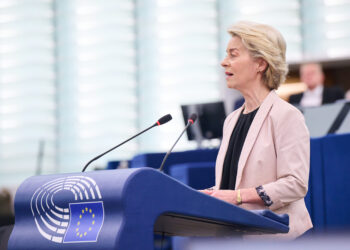 Von der Leyen, sobre el genocidio de Srebrenica: «Es uno de los capítulos más oscuros de la memoria colectiva de Europa»