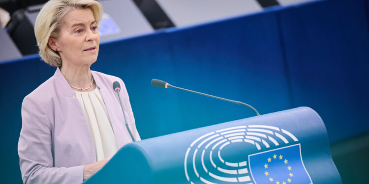 La UE asegura que sigue negociando “estrechamente” con EE. UU. mientras se prepara “para todos los escenarios”