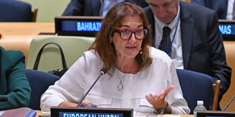 La comisaria europea Dubravka Šuica subraya la importancia de la colaboración internacional para la paz en Palestina en la Conferencia de Alto Nivel sobre la Solución de Dos Estados