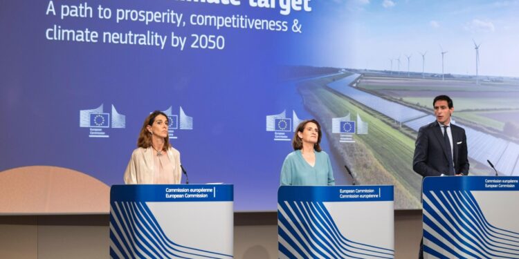 La Comisión Europea propone una reducción del 90 % de emisiones para 2040