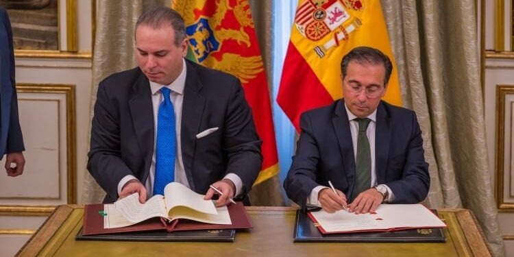 España firma un acuerdo de colaboración para ayudar a Montenegro en su proceso de adhesión a la UE
