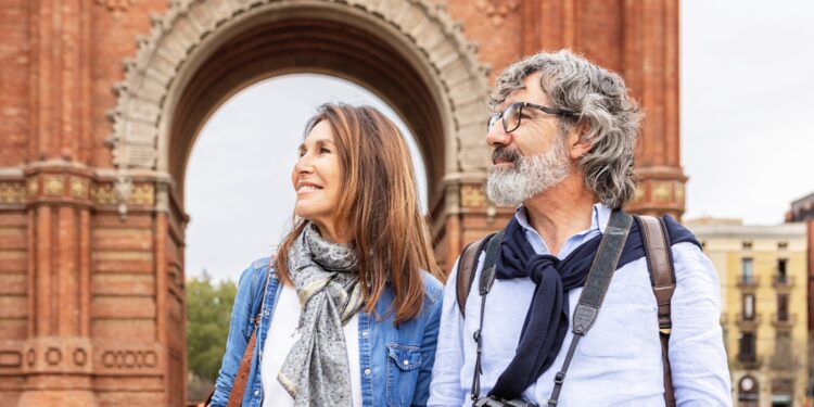 La Comisión propone un ajuste de la tasa de autorización de viaje en el marco del Sistema Europeo de Información y Autorización de Viajes