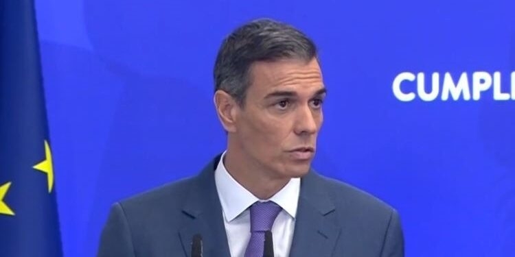 Sánchez defiende su política de gasto militar y sobre Gaza y muestra su “respaldo sin entusiasmo” al acuerdo UE-Trump