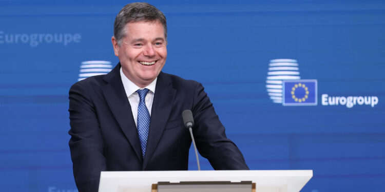 Paschal Donohoe es reelegido para un tercer mandato como presidente del Eurogrupo