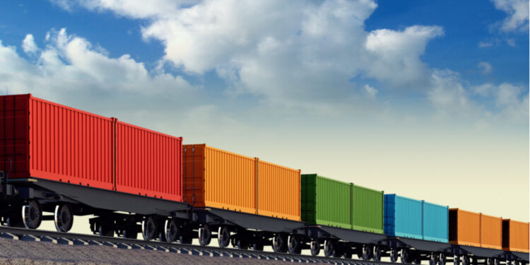 La UE reduce al 21,9% el transporte de mercancías por ferrocarril y vías navegables, el mínimo desde 2012