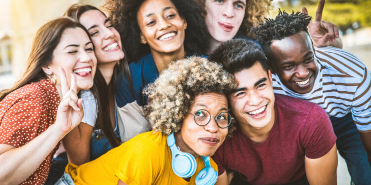 El 90,1% de los jóvenes de entre 16 y 29 años en la UE se consideraban con buena o muy buena salud en 2024