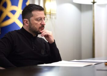 Zelenski se reúne con Starmer en Londres antes del cara a cara Trump-Putin en Alaska