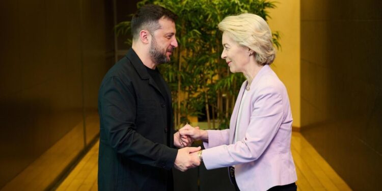 Von der Leyen acompañará a Zelenski a la Casa Blanca tras recibirlo hoy en Bruselas