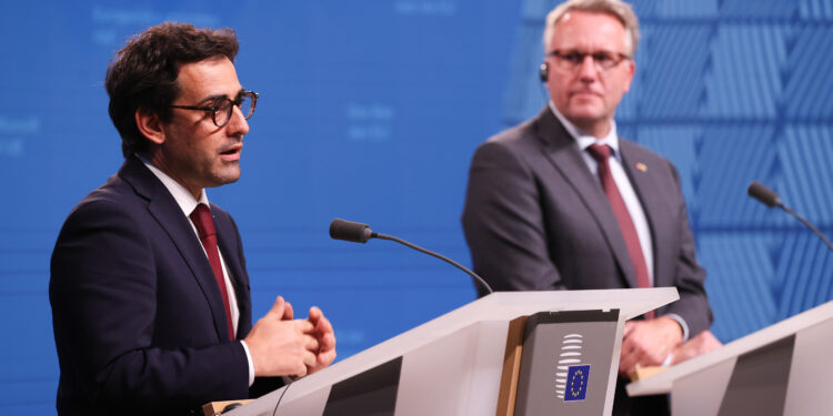 Los 27 piden una «Ley de Semiconductores 2.0» para fortalecer el ecosistema de semiconductores y la competitividad europea