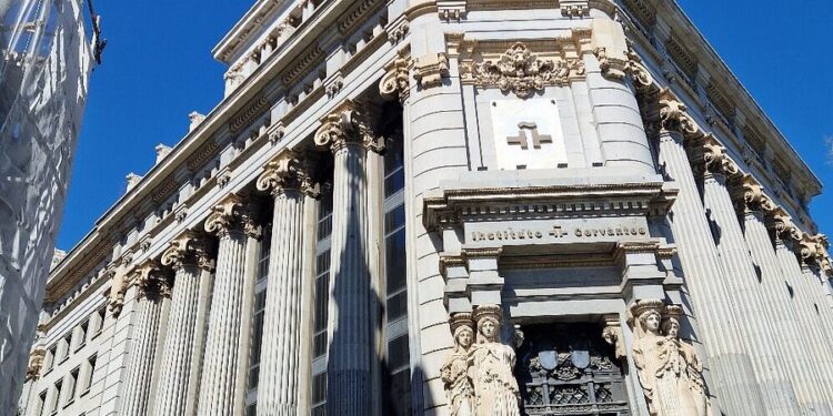 El Cervantes recupera la enseñanza del español en las instituciones de la UE después de diez años