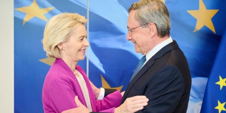 Von der Leyen insta a mantener la urgencia en las políticas de competitividad europea en el aniversario del Informe Draghi