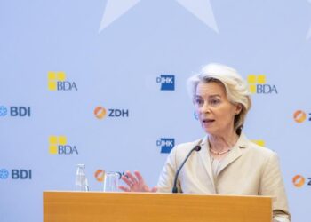 Von der Leyen urge a Europa a liderar la innovación tecnológica y garantizar su autonomía energética