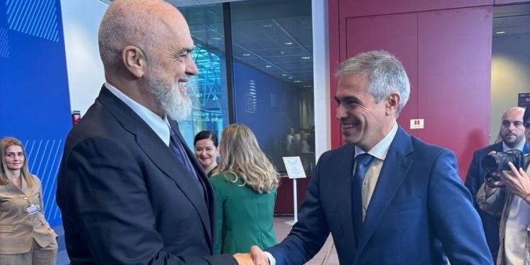 España apoya la apertura de las negociaciones de Albania con la UE en materia de agenda verde