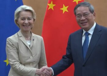 Bruselas insta a China a utilizar su influencia para presionar a Rusia a sentarse en la mesa de negociación