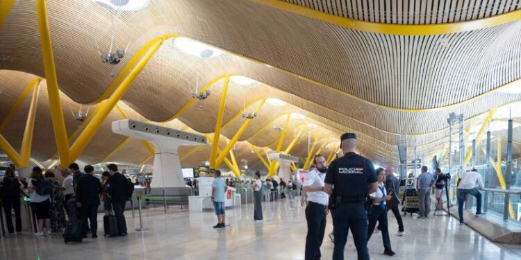 La Unión Europea activa gradualmente su nuevo sistema de control de fronteras desde el 12 de octubre