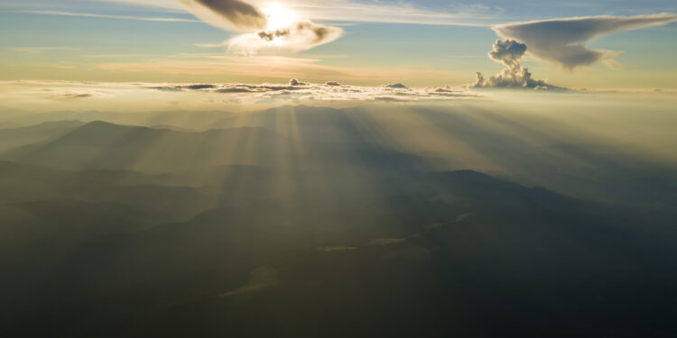 Polonia pide a la OTAN considerar una zona de exclusión aérea tras incursiones de drones rusos