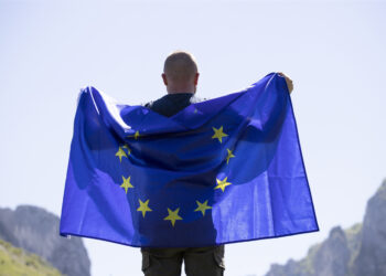 El Eurobarómetro revela que una ligera mayoría de europeos apoya la ampliación de la Unión Europea