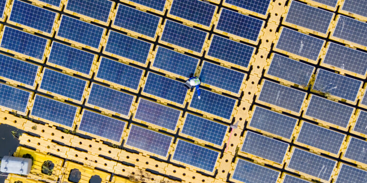 La energía solar lidera la generación eléctrica en la UE por primera vez