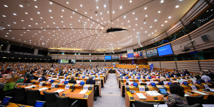 Las regiones y ciudades reclaman un acceso más ágil y eficaz a los fondos europeos para impulsar el desarrollo de habilidades en toda la UE