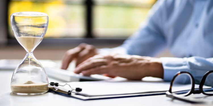 El 10,8% de los empleados trabajaron más de 45 horas por semana en el segundo trimestre de 2025