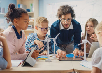 La columna vertebral de la educación: los 5,26 millones de docentes de la UE
