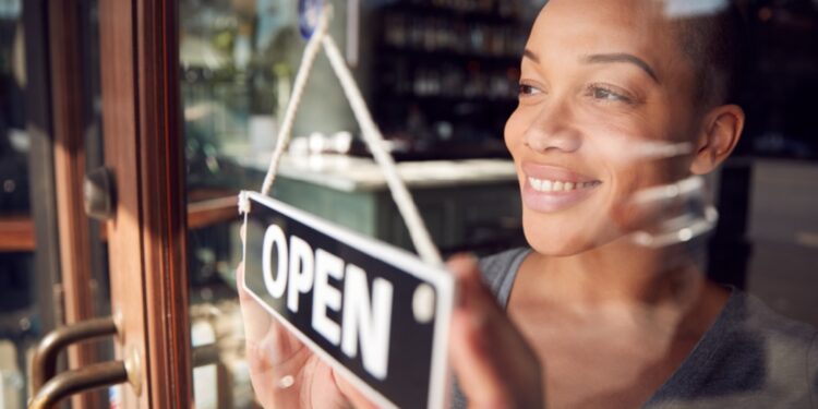 En 2023 se abrieron más empresas que se disolvieron en la UE