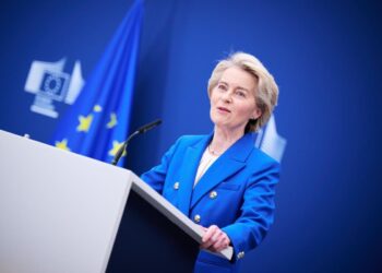 Von der Leyen supera las mociones de censura de Patriotas por Europa y La Izquierda