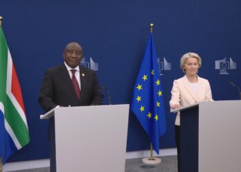 La UE destina 618 millones de euros para acelerar la transición energética limpia en África con proyectos de energías renovables en todo el continente