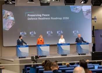 La nueva hoja de ruta de defensa de Bruselas impulsa un escudo aéreo y espacial para blindar a Europa antes de 2030
