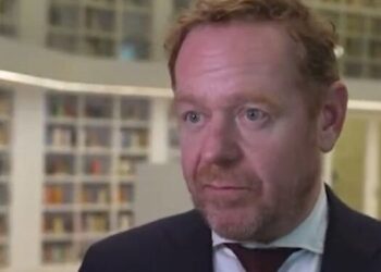 Albares aborda la paz en Gaza, Ucrania y el Sahel con su homólogo neerlandés, David van Weel