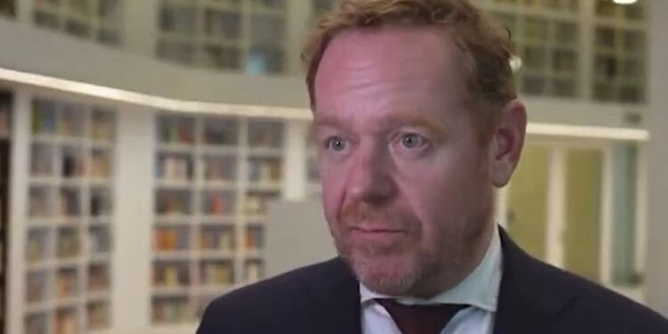 Albares aborda la paz en Gaza, Ucrania y el Sahel con su homólogo neerlandés, David van Weel