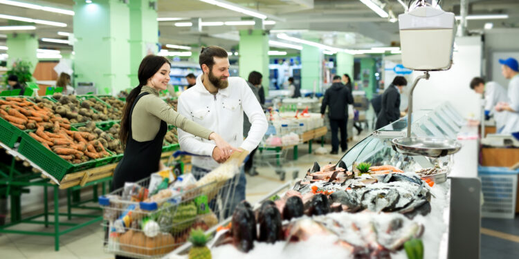 El consumo real per cápita de los hogares crece tanto en la zona del euro como en la UE