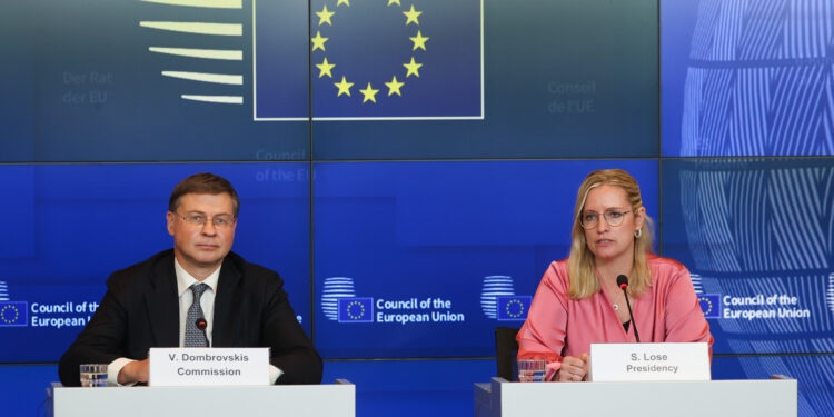 Los ministros de Economía y Finanzas de la UE discuten el uso de activos rusos congelados para financiar la reconstrucción de Ucrania