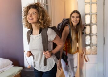 Récord de pernoctaciones turísticas en 2024 en la UE