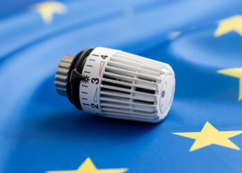 Los ministros de Energía de la UE acuerdan la transición para los contratos existentes y la simplificación de aduanas en la eliminación del gas ruso bajo REPowerEU