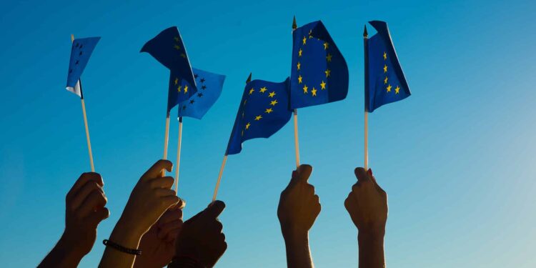 El Real Instituto Elcano presenta ‘Generación Europa’, una iniciativa joven para repensar el futuro de la Unión