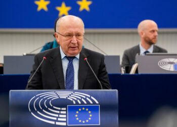 Kubilius destaca la importancia de la integración de Ucrania en la industria de defensa de la UE asegurando que «nos necesita, pero nosotros necesitamos aún más su innovación»