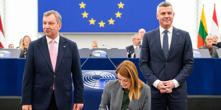 La Eurocámara aprueba el presupuesto de 192,8 mil millones de euros para 2026 centrado en sostenibilidad y seguridad