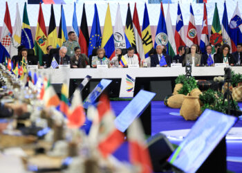 La IV Cumbre CELAC-UE concluye con compromisos para defender el multilateralismo, promover el comercio justo y fortalecer la cooperación en seguridad