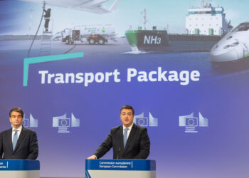 La UE lanza un Plan de Alta Velocidad Ferroviaria para conectar Europa y una iniciativa de inversiones en combustibles renovables para el transporte