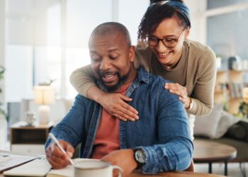 La renta real per cápita de los hogares de la UE aumentó un 22 % desde 2004