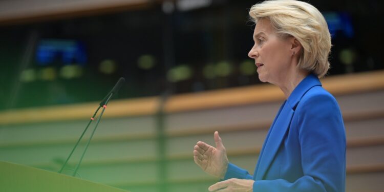 Von der Leyen defiende el enfoque de su MFP ante las críticas de los grupos parlamentarios