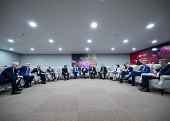 Líderes de la UE subrayan la necesidad de colaboración en el plan de Trump para Ucrania