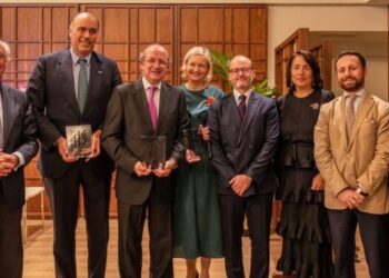 El Instituto Polaco de Cultura, la Embajada de Argentina y Daniel Calleja Crespo reciben los primeros Premios Internacionales The Diplomat in Spain 2025