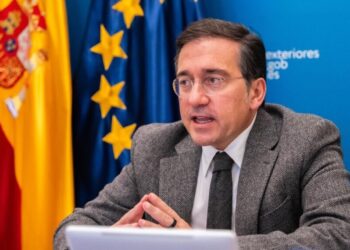 Albares defiende ante la UE una paz “justa y duradera” en Ucrania, el uso de los activos congelados y nuevas sanciones a Rusia