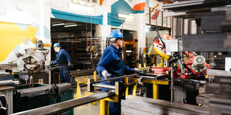 La producción industrial aumentó un 0,2 % en la zona euro y un 0,8 % en la UE