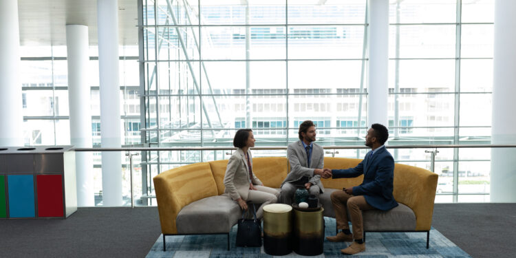 El Parlamento Europeo aprueba el proyecto de ley para crear registros de organizaciones financiadas por países fuera de la UE para hacer lobby